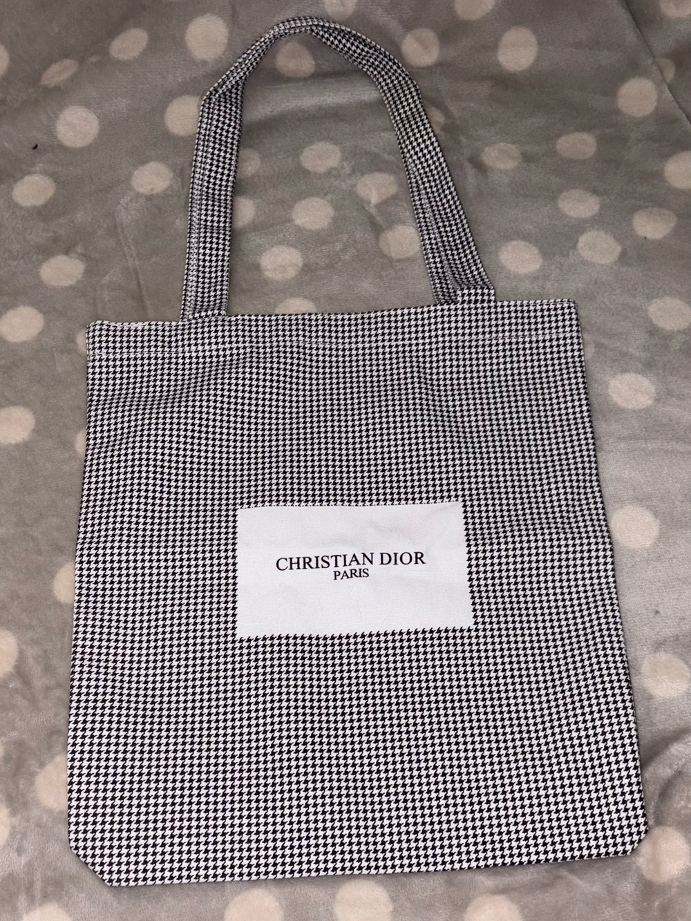 Christian Dior Beauty Black & White Houndstooth Tote Bag - NEW - Picture 1 of 1